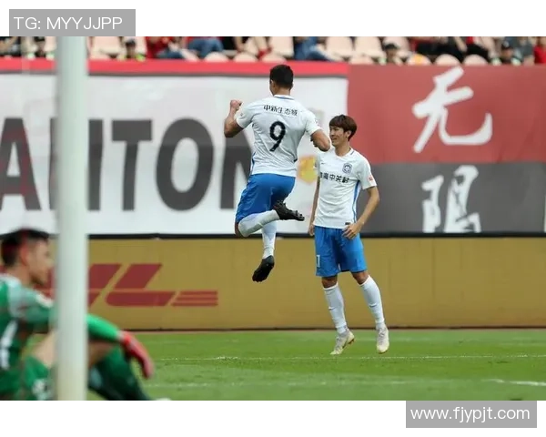 重庆篮球队在洲际杯积分榜上以83分稳居第一名表现抢眼 重庆篮球队在洲际杯积分榜上以83分稳居第一名表现抢眼